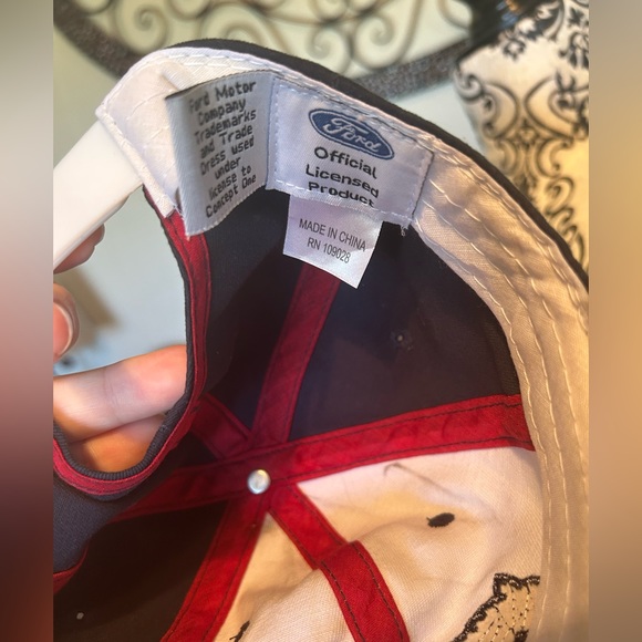 Ford Mustang hat - Picture 4 of 6